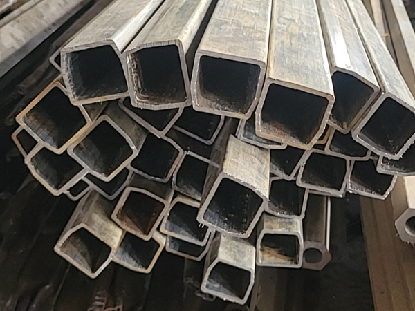 冷拔梯形鋼管.jpg